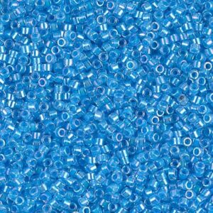 Delica Beads von Miyuki DB0076 light blue lined crystal AB
