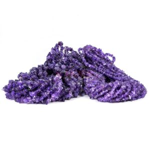 Éclats d’améthyste violet brillant 3 x 5 & 5 x 8 mm, 1 fil