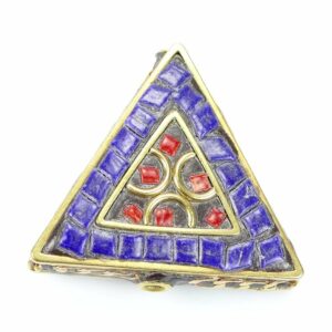 Triangle de perles tibétaines 28x31x9 mm bleu