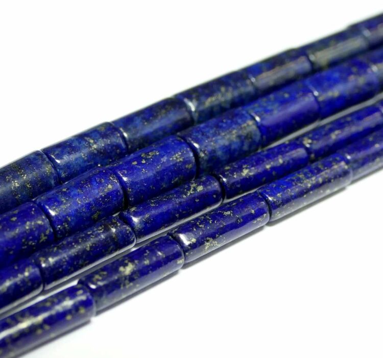 tubes de lapis-lazuli