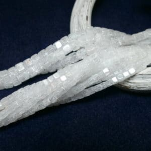 Rock crystal cubes cracked 4×4 and 6×6 mm, 1 strand