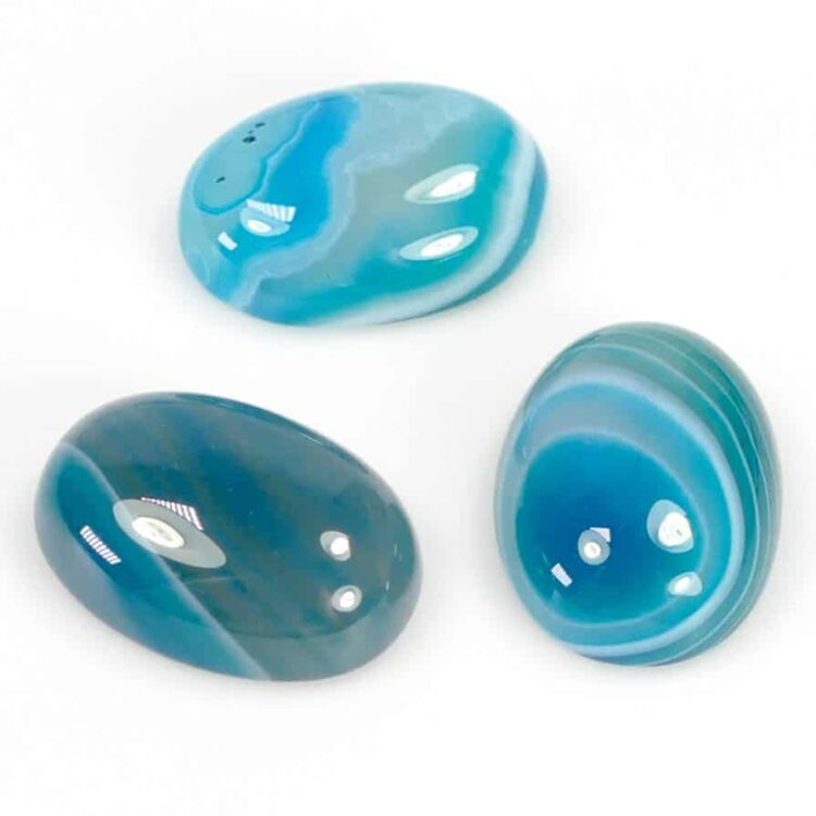 Cabochon oval band agate blue