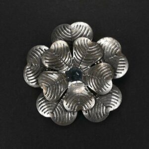 Ciondolo in metallo fiore 45×45 mm