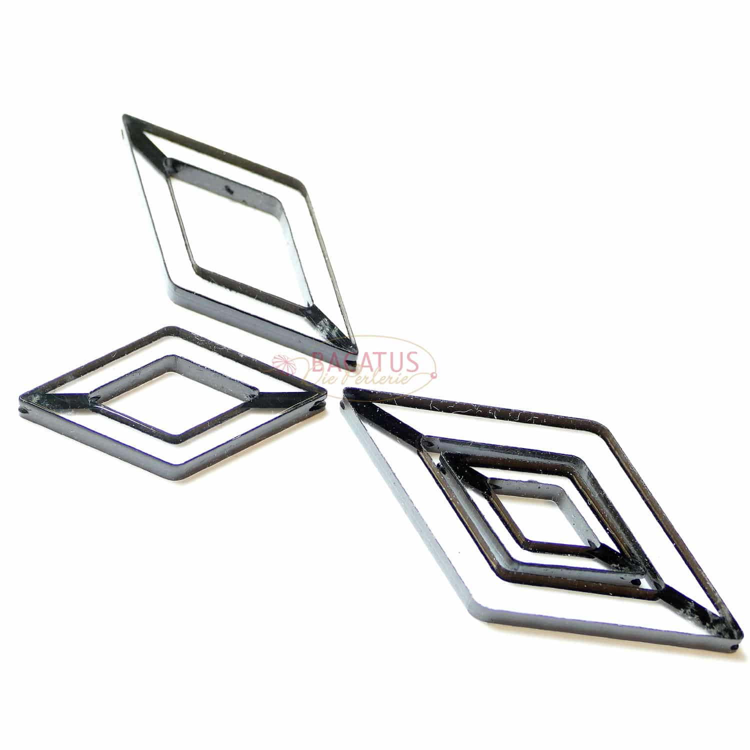 Acrylperle “Raute” in 4 Größen transparent + schwarz 1x